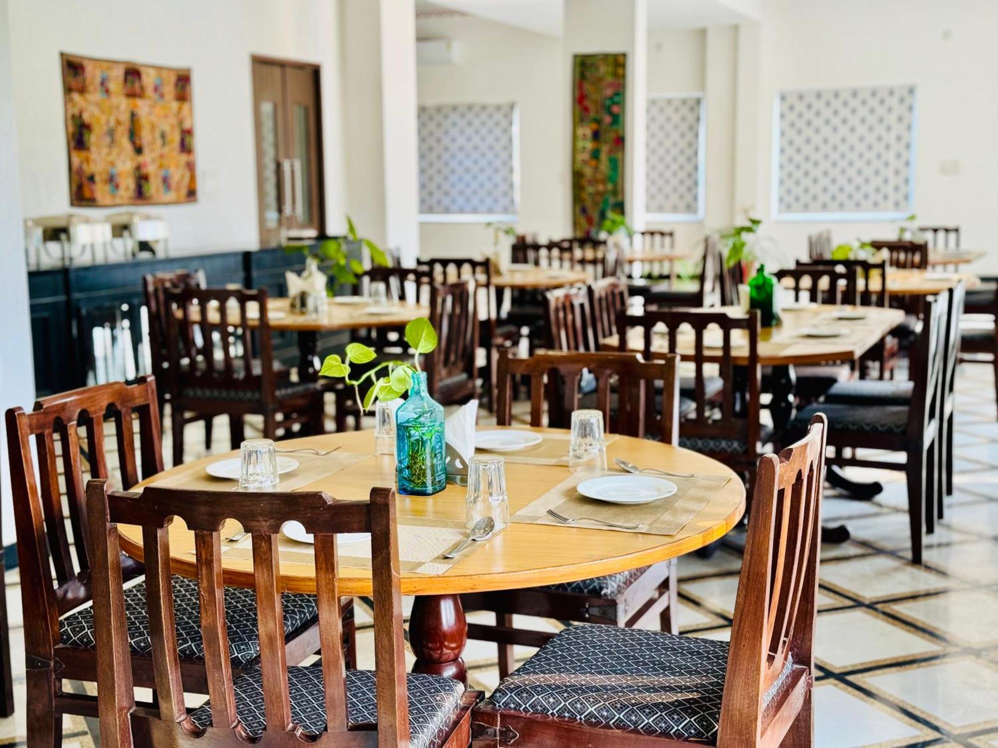 Jag Aravali Resort Udaipur By Naina Staycation - Best For Corporate Events - Family Parties - Mice Exterior foto